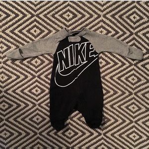 Newborn Nike